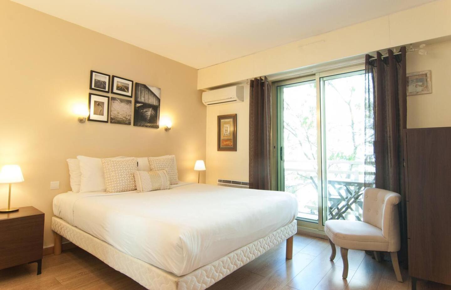 Elegant Apt W/2 Terraces/Mins To Beach & Shops アンティーブ エクステリア 写真